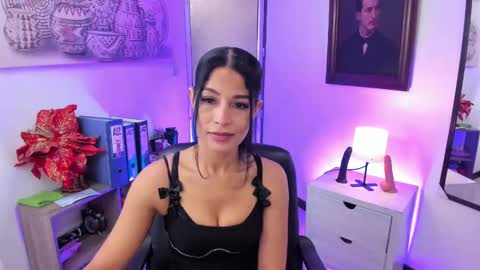 saralife69 online show from December 23, 2024, 11:25 am
