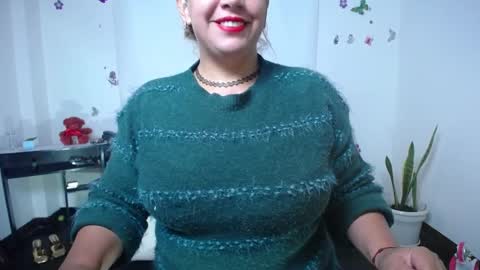 Snapshot of saralovens chatting on January 29, 2025, 12:24 pm Saraloves online show from January 29, 2025, 12:24 pm