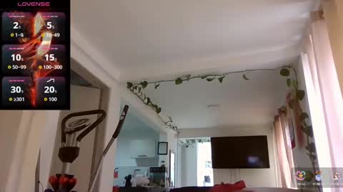 Snapshot of saramartinez100 chatting on September 17, 2025, 6:09 pm sara martinez online show from September 17, 2025, 6:09 pm