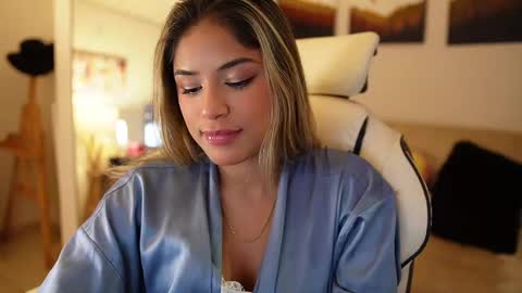 Sara online show from February 9, 2025, 11:15 pm