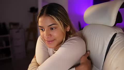 Sara online show from February 21, 2025, 2:06 am
