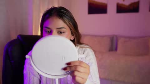 Snapshot of saraparisi_ chatting on October 17, 2025, 11:51 pm Sara online show from October 17, 2025, 11:51 pm