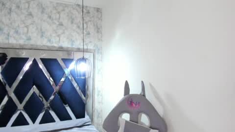   online show from March 7, 2025, 5:49 pm