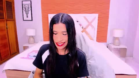 Sara Sofia online show from June 18, 2026, 8:46 pm