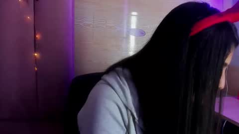 sarastonesx online show from April 29, 2026, 5:30 pm