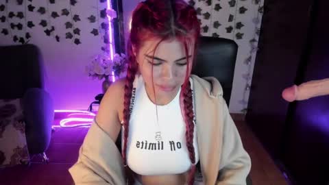 saray__jones online show from September 12, 2025, 2:06 pm