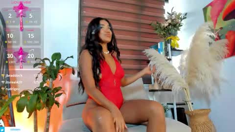 Snapshot of saray_cum chatting on October 14, 2025, 9:37 pm saray online show from October 14, 2025, 9:37 pm