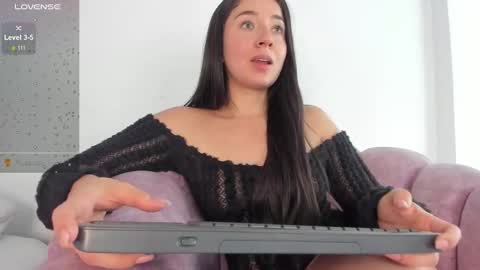 ailyn saray online show from October 29, 2025, 4:09 pm