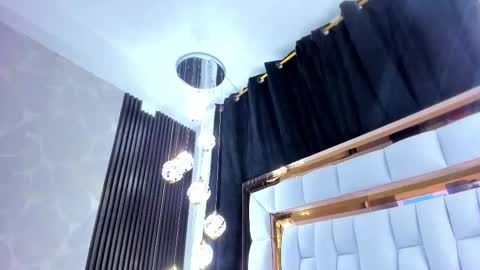 Saray online show from November 3, 2025, 7:37 pm