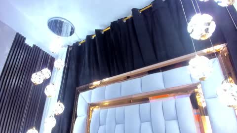 Saray online show from November 30, 2025, 7:18 pm