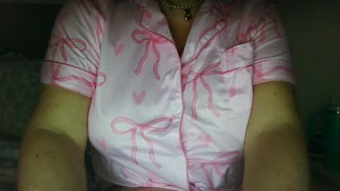 Sara online show from October 4, 2025, 12:41 am