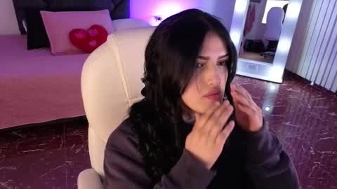 Snapshot of sari_belle chatting on September 21, 2025, 11:34 am Sari  online show from September 21, 2025, 11:34 am