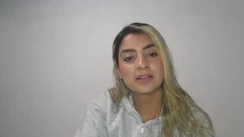 sarissmunera online show from February 22, 2025, 4:29 am