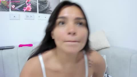 Snapshot of sarita_dolly chatting on January 16, 2025, 8:43 am Sara Cute online show from January 16, 2025, 8:43 am