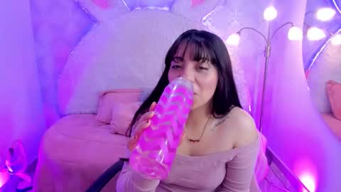 Snapshot of sarita_jane chatting on October 10, 2025, 2:43 am Sara online show from October 10, 2025, 2:43 am