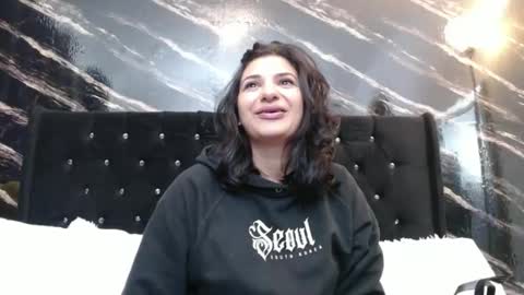 Sara online show from May 6, 2026, 5:14 am
