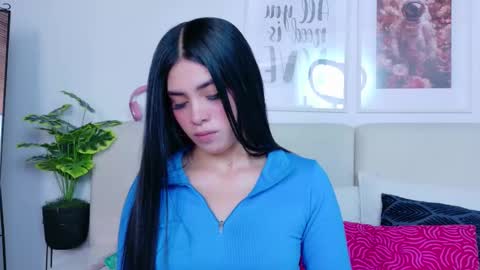 Sara online show from October 10, 2025, 9:25 pm