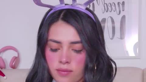 Sara online show from November 27, 2025, 12:13 am