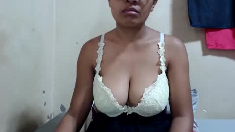 saronette online show from December 3, 2024, 4:58 am