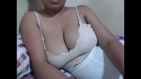 saronette online show from February 19, 2025, 12:11 pm