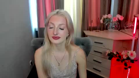 sarrah_blush online show from September 9, 2025, 8:25 am