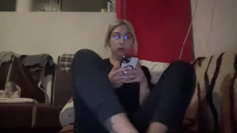 Sarrah online show from January 5, 2025, 6:24 pm