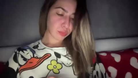 Sarrah online show from November 2, 2025, 9:39 pm