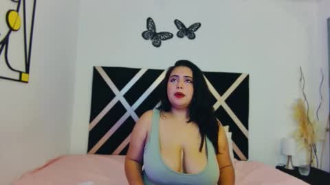 sary_brown online show from September 9, 2025, 3:39 am