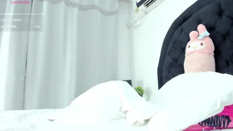Sary Rousse online show from May 9, 2026, 2:44 pm