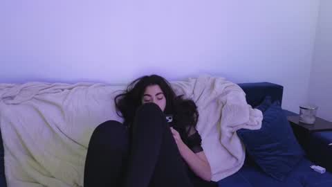 Snapshot of sasha_bloom7 chatting on December 6, 2024, 11:14 pm Sasha online show from December 6, 2024, 11:14 pm