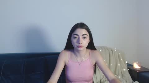 Snapshot of sasha_bloom7 chatting on December 8, 2024, 7:22 pm Sasha online show from December 8, 2024, 7:22 pm