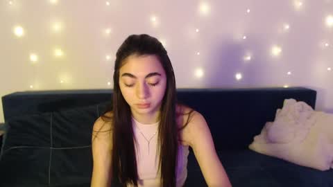 Snapshot of sasha_bloom7 chatting on December 15, 2024, 10:04 pm Sasha online show from December 15, 2024, 10:04 pm