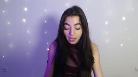 Snapshot of sasha_bloom7 chatting on January 7, 2025, 5:20 pm Sasha online show from January 7, 2025, 5:20 pm