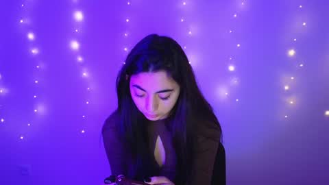 Snapshot of sasha_bloom7 chatting on January 25, 2025, 9:14 pm Sasha online show from January 25, 2025, 9:14 pm
