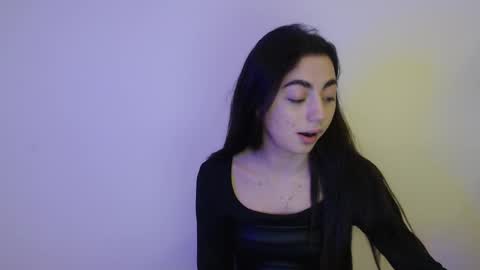Snapshot of sasha_bloom7 chatting on February 11, 2025, 8:10 pm Sasha online show from February 11, 2025, 8:10 pm