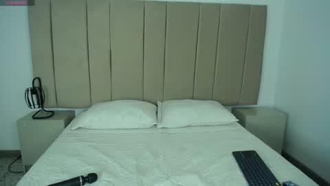 Snapshot of sasha_brattz chatting on February 5, 2025, 4:37 am Sasha Brattz online show from February 5, 2025, 4:37 am