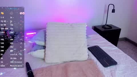 Snapshot of sasha_brattz chatting on September 19, 2025, 5:42 am Sasha Brattz online show from September 19, 2025, 5:42 am