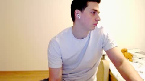 Snapshot of sasha_calvin chatting on January 2, 2025, 7:44 am sasha_calvin online show from January 2, 2025, 7:44 am