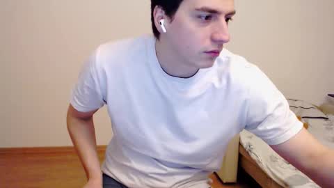 Snapshot of sasha_calvin chatting on February 3, 2025, 7:31 pm sasha_calvin online show from February 3, 2025, 7:31 pm