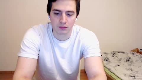 Snapshot of sasha_calvin chatting on March 3, 2025, 6:44 pm sasha_calvin online show from March 3, 2025, 6:44 pm