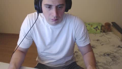 Snapshot of sasha_calvin chatting on October 16, 2025, 5:14 pm sasha_calvin online show from October 16, 2025, 5:14 pm