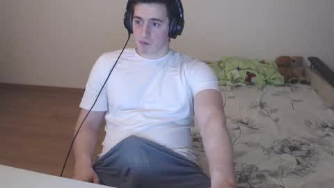 sasha_calvin online show from November 5, 2025, 1:27 am