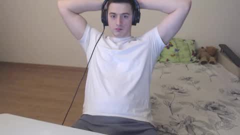 sasha_calvin online show from November 17, 2025, 4:13 pm