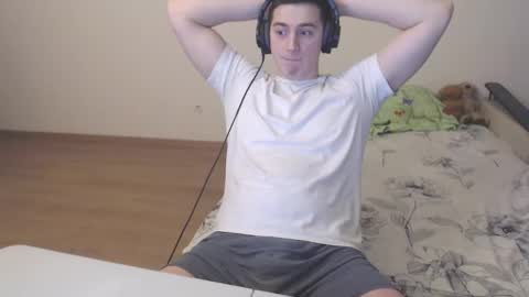 sasha_calvin online show from December 3, 2025, 7:05 am