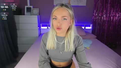 Sasha online show from May 1, 2026, 7:51 pm