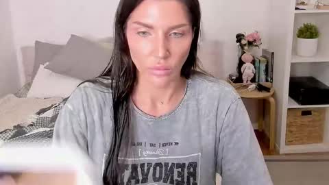 Snapshot of sasha_miro chatting on September 12, 2025, 2:11 am Sasha Miro online show from September 12, 2025, 2:11 am