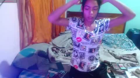 sasha_raven online show from June 17, 2026, 2:36 am