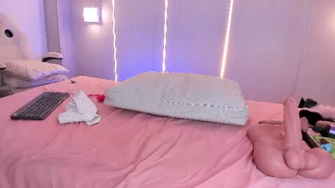 Snapshot of sasha_rivers chatting on June 13, 2026, 7:50 am Sasha online show from June 13, 2026, 7:50 am