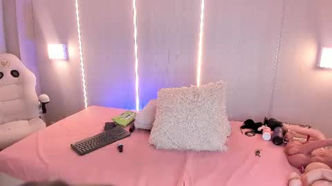 Snapshot of sasha_rivers chatting on June 13, 2026, 7:56 pm Sasha online show from June 13, 2026, 7:56 pm