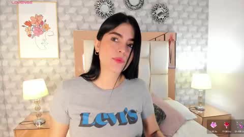 Snapshot of sasha_sims chatting on September 13, 2025, 11:43 am Camila  online show from September 13, 2025, 11:43 am
